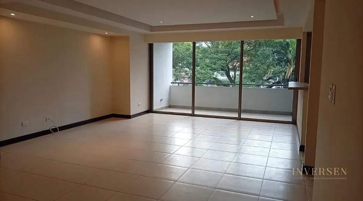 Apartamento en renta en zona 14 — Apartamento en Alquiler en Cobella, Zona 14, Guatemala, Ciudad — foto 1 de 8