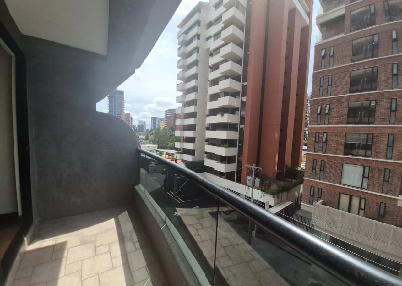 Amplio Apartamento en Alquiler San Angel Zona 14 — Apartamento en Alquiler en San Ángel, Zona 14, Guatemala, Ciudad — foto 1 de 16