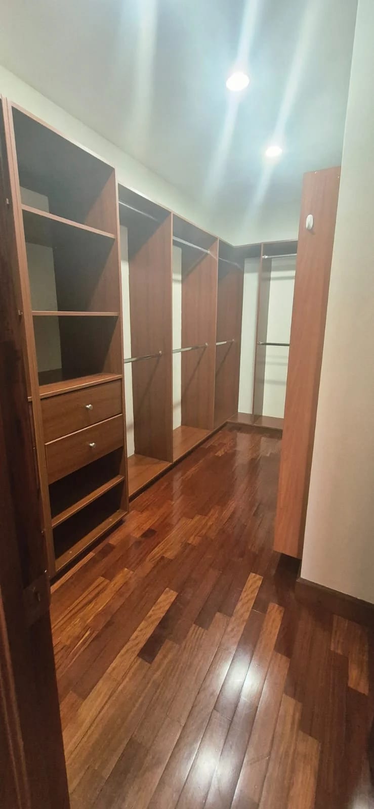 Amplio Apartamento en Alquiler San Angel Zona 14 — Apartamento en Alquiler en San Ángel, Zona 14, Guatemala, Ciudad — foto 16 de 16