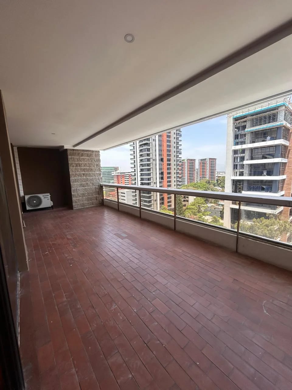 Apartamento en Venta Tiffany Zona 10 — Apartamento en Venta en Zona 10, Guatemala, Ciudad — foto 4 de 17