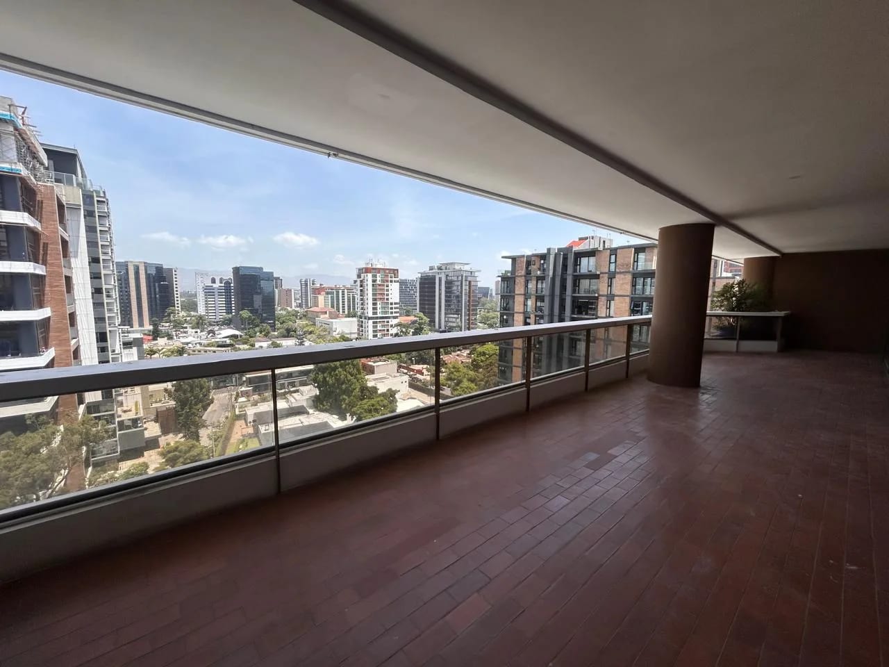 Apartamento en Venta Tiffany Zona 10 — Apartamento en Venta en Zona 10, Guatemala, Ciudad — foto 5 de 17