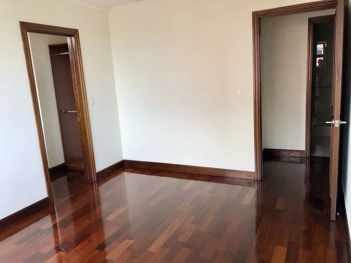 Amplio Apartamento en Alquiler San Angel — Apartamento en Alquiler en San Ángel, Zona 14, Guatemala, Ciudad — foto 11 de 12