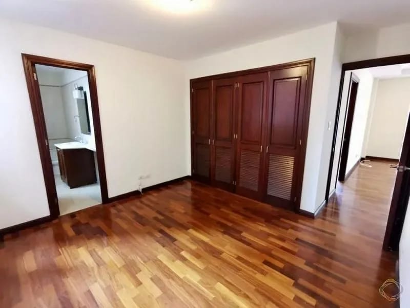 Lindo Apartamento en Edificio Zona 14 — Apartamento en Venta en Zona 14, Guatemala, Ciudad — foto 6 de 10