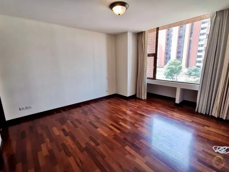 Lindo Apartamento en Edificio Zona 14 — Apartamento en Venta en Zona 14, Guatemala, Ciudad — foto 7 de 10