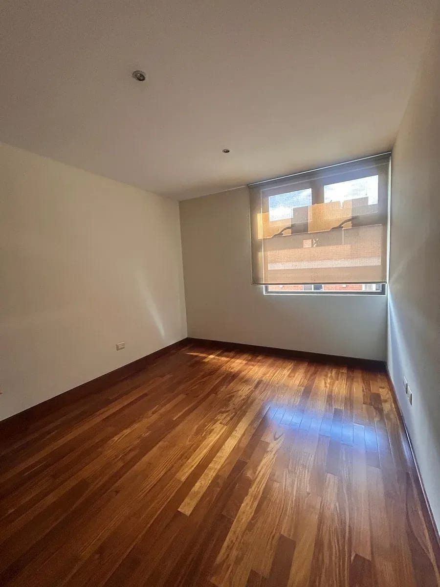 Amplio Apartamento en Edificio Clásico de Alta Plusvalía — Apartamento en Venta en Zona 10, Guatemala, Ciudad — foto 6 de 10