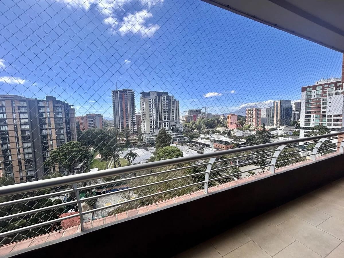 Alquiler de Apartamento en ubicación privilegiada Santa María — Apartamento en Alquiler en Santa María, Zona 10, Guatemala, Ciudad — foto 2 de 16