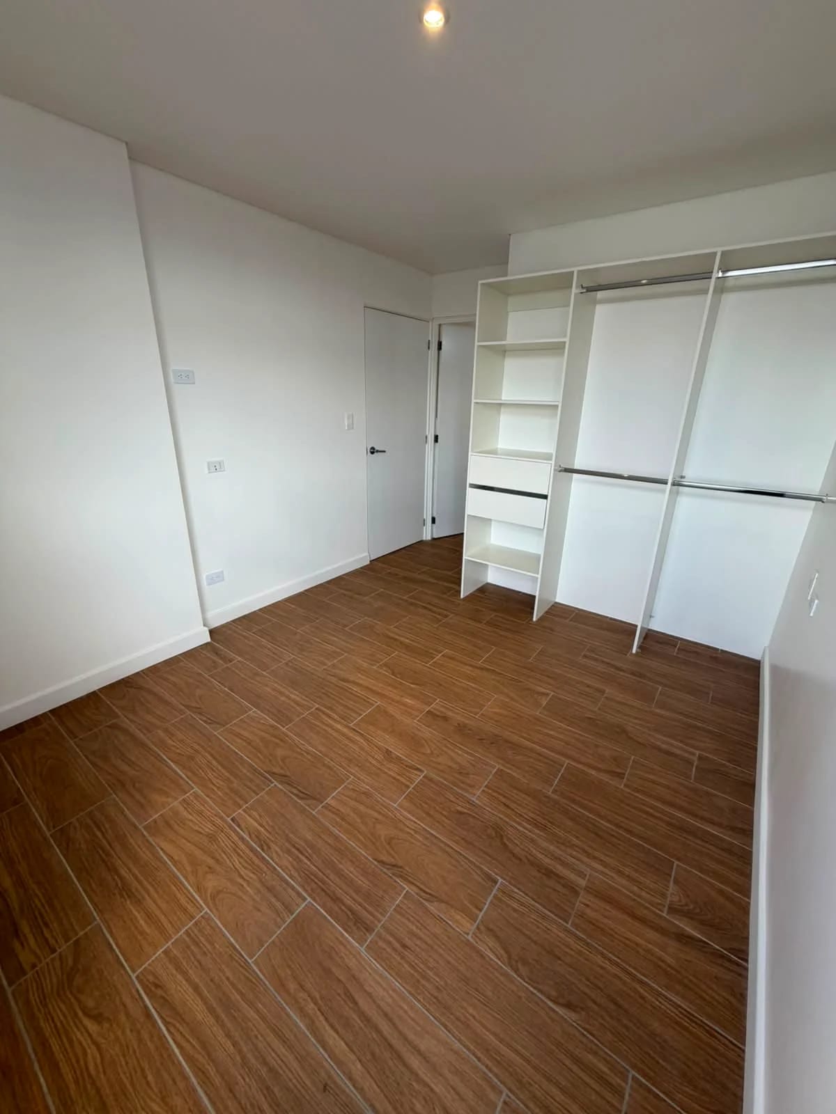 Renta de apartamento nuevo en zona 11 — Apartamento en Alquiler en Zona 11, Guatemala, Ciudad — foto 4 de 9