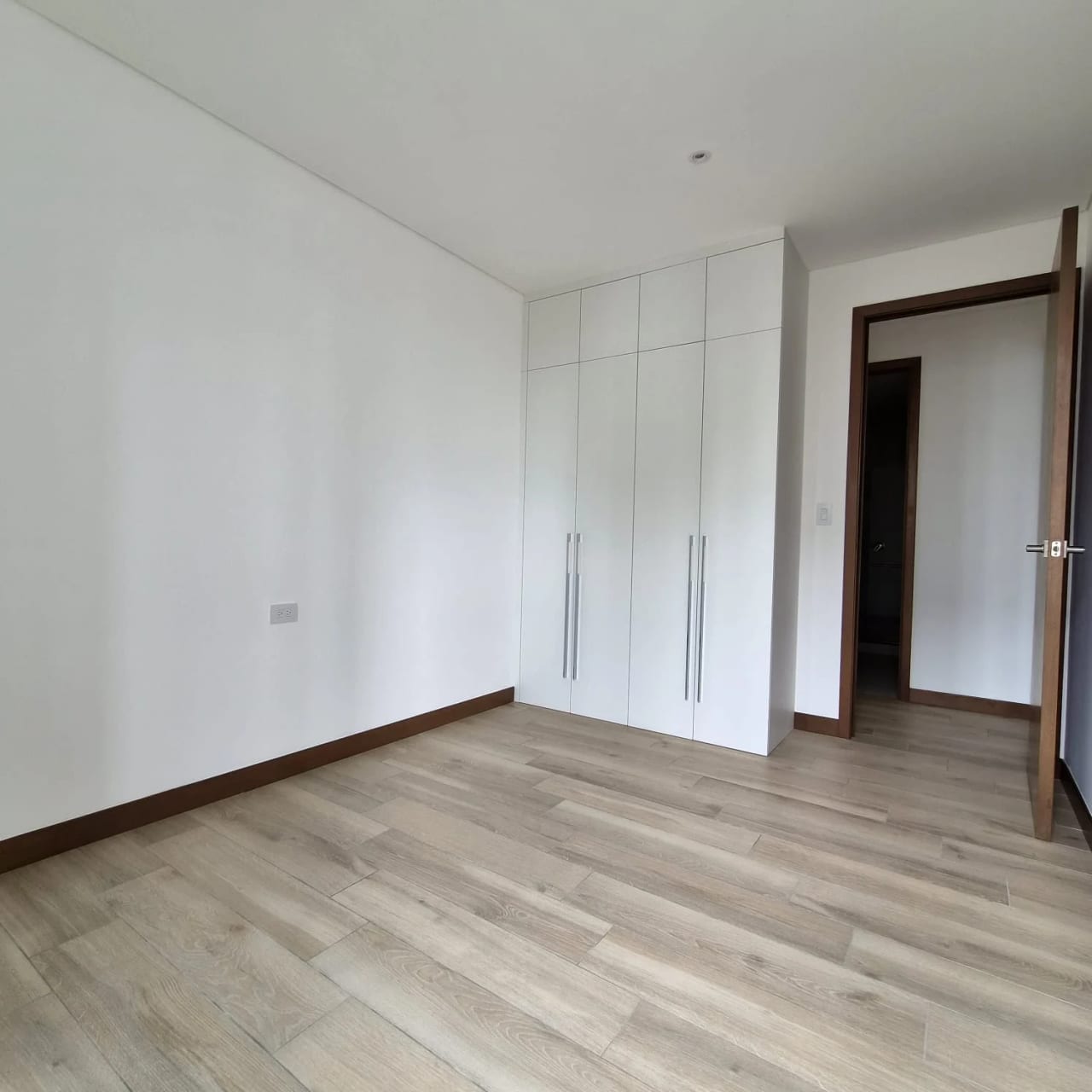Apartamento en renta en zona 10 — Apartamento en Alquiler en Zona 10, Guatemala, Ciudad — foto 3 de 7