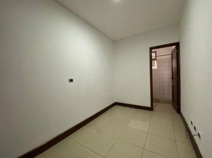 Apartamento en renta Oakland zona 10 — Apartamento en Alquiler en Zona 10, Guatemala, Ciudad — foto 9 de 9