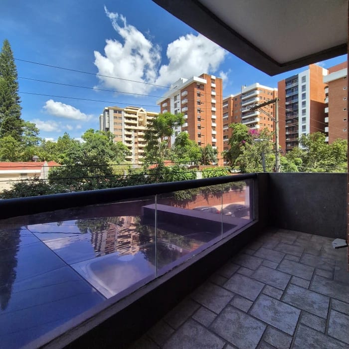 Apartamento en renta en zona 10 — Apartamento en Alquiler en Zona 10, Guatemala, Ciudad — foto 8 de 9
