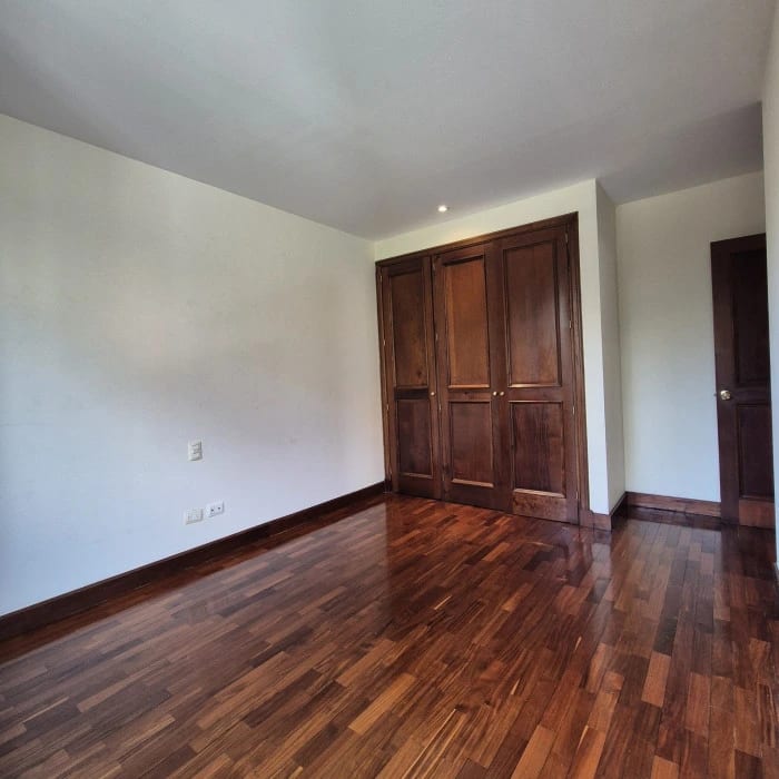 Apartamento en renta en zona 10 — Apartamento en Alquiler en Zona 10, Guatemala, Ciudad — foto 4 de 9