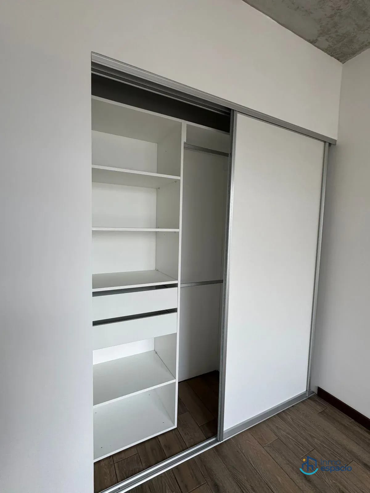 🏢 APARTAMENTO EN ALQUILER – INARA 4 NORTE (TORRE NARA), ZONA 4 — Apartamento en Alquiler en Zona 4, Guatemala, Ciudad — foto 16 de 17