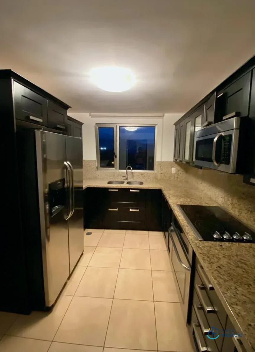 🏢 APARTAMENTO EN ALQUILER – ATTICA I, ZONA 14 — Apartamento en Alquiler en Attica, Zona 14, Guatemala, Ciudad — foto 10 de 17