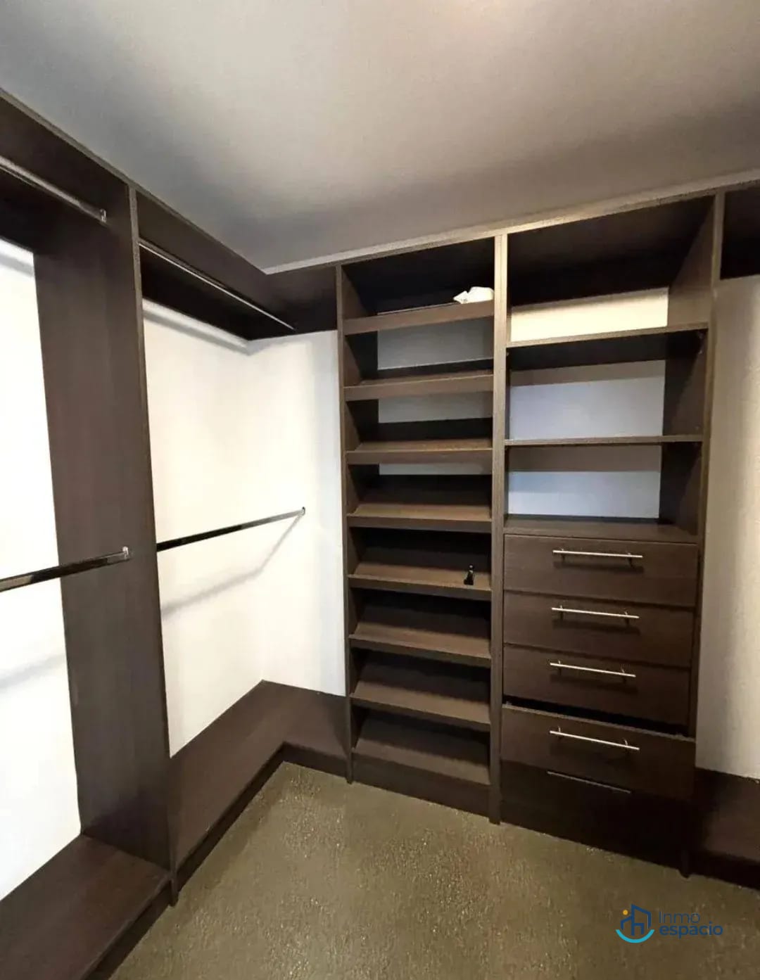 🏢 APARTAMENTO EN VENTA – EDIFICIO CUATRO VENECIA, ZONA 4 — Apartamento en Venta en Cuatro Venezia, Zona 4, Guatemala, Ciudad — foto 12 de 17