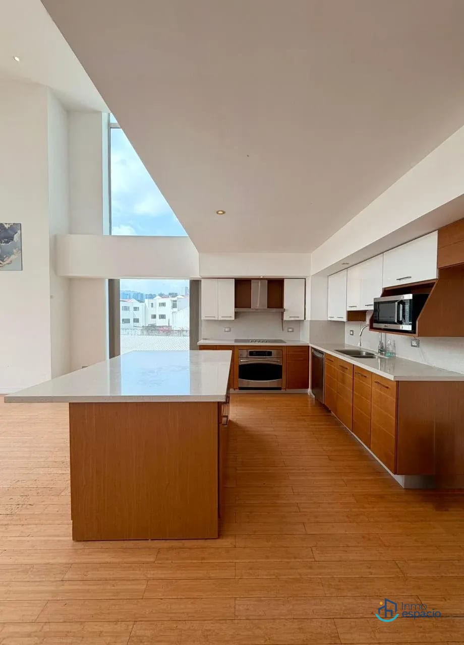 🏢 APARTAMENTO EN VENTA O ALQUILER – EDIFICIO ATRIUM, ZONA 10 — Apartamento en Venta en Atrium, Zona 10, Guatemala, Ciudad — foto 10 de 14