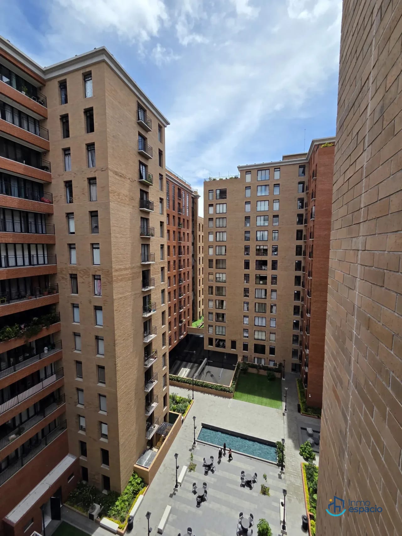 Apartamento en venta - Edificio Centrico, Zona 5 — Apartamento en Venta en Céntrico, Zona 5, Guatemala, Ciudad — foto 5 de 10