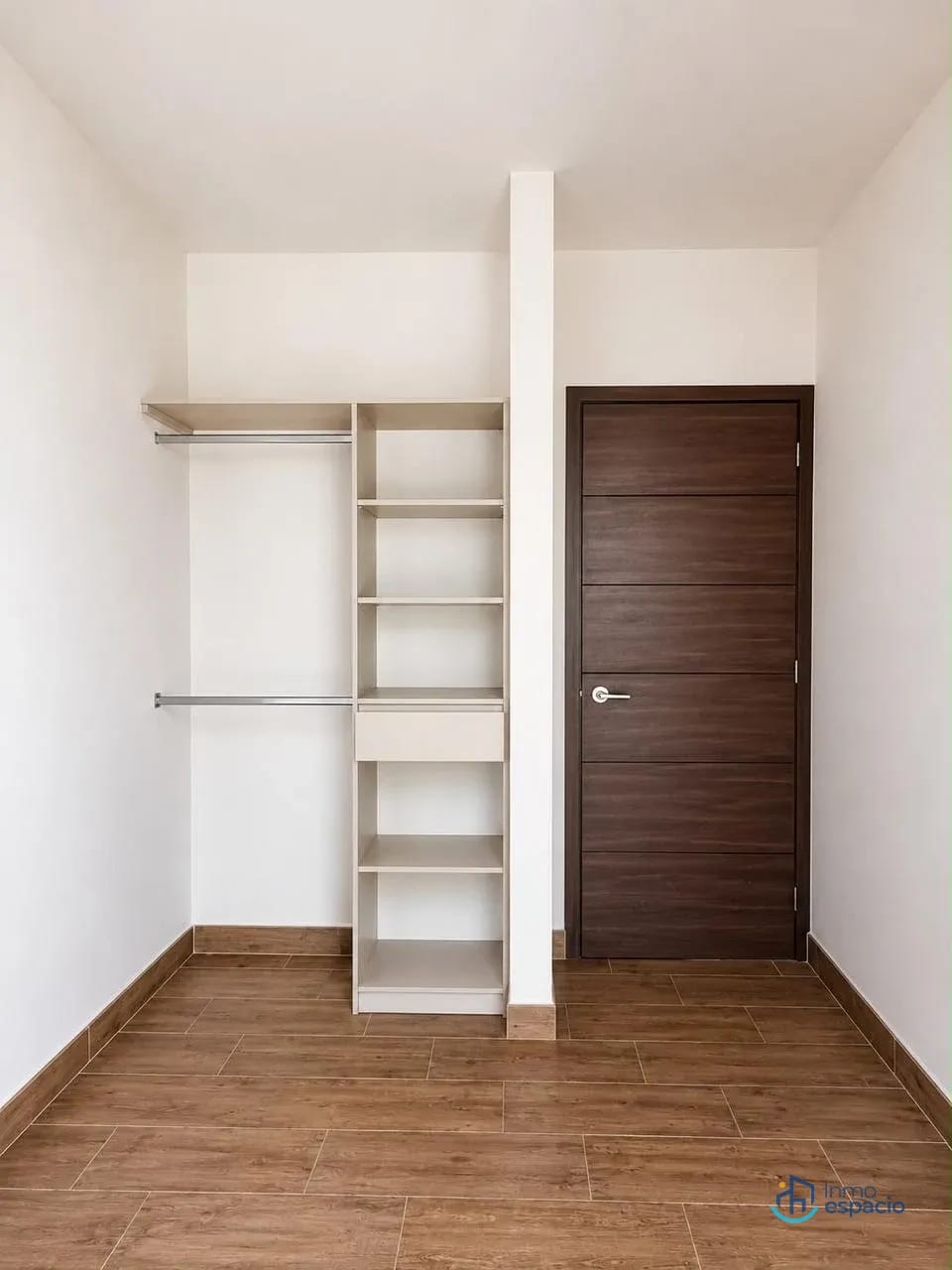 Apartamento en Alquiler – Zona 4 — Apartamento en Alquiler en Modra II, Zona 4, Guatemala, Ciudad — foto 4 de 10