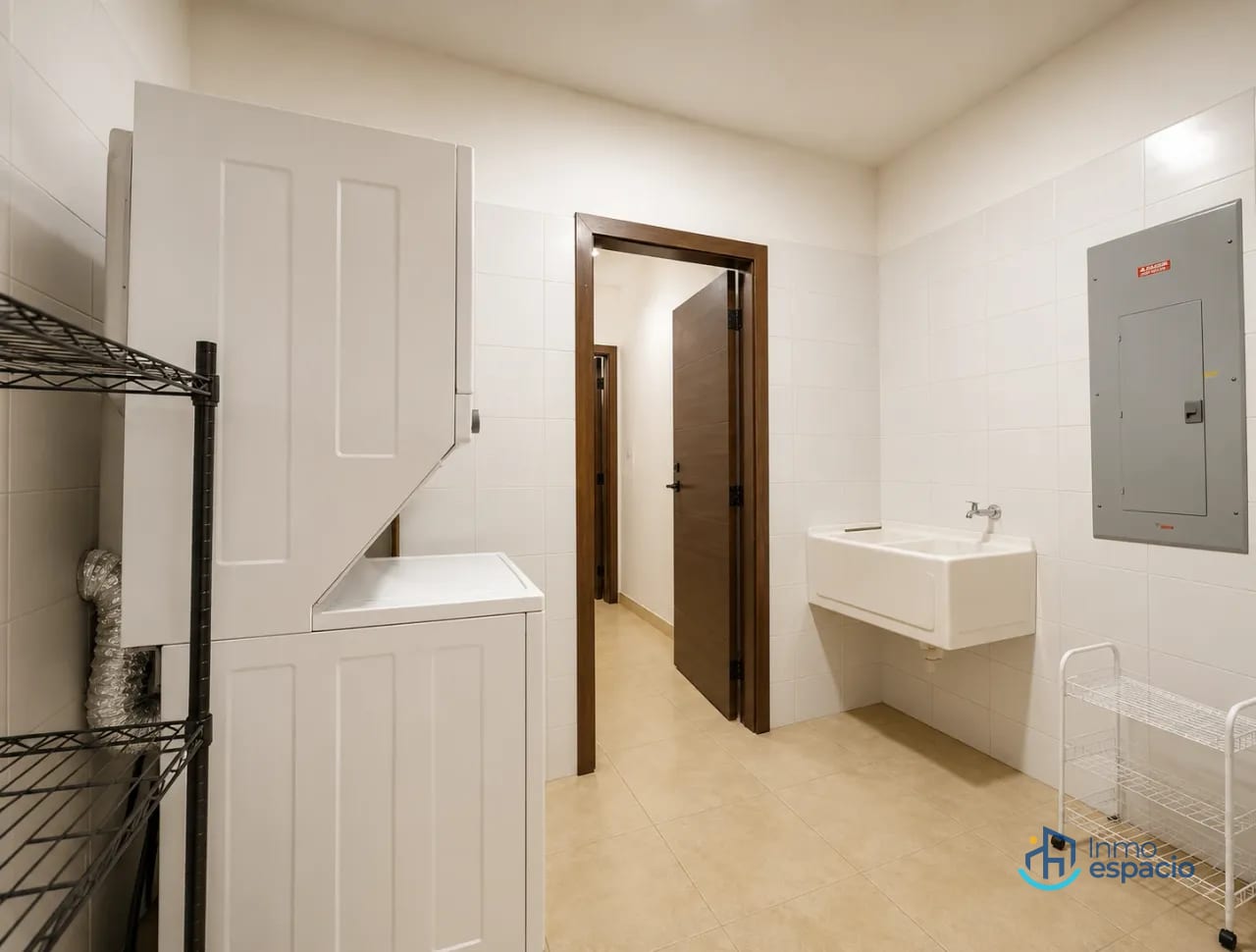 Apartamento en alquiler - Zona 16 — Apartamento en Alquiler en Ramblas de Cayalá, Zona 16, Guatemala, Ciudad — foto 2 de 17
