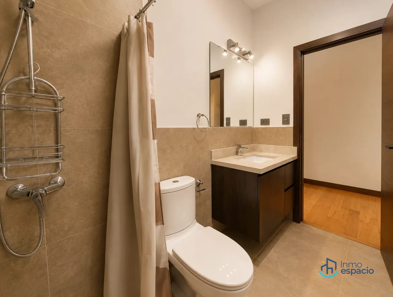 Apartamento en alquiler - Zona 16 — Apartamento en Alquiler en Ramblas de Cayalá, Zona 16, Guatemala, Ciudad — foto 3 de 17