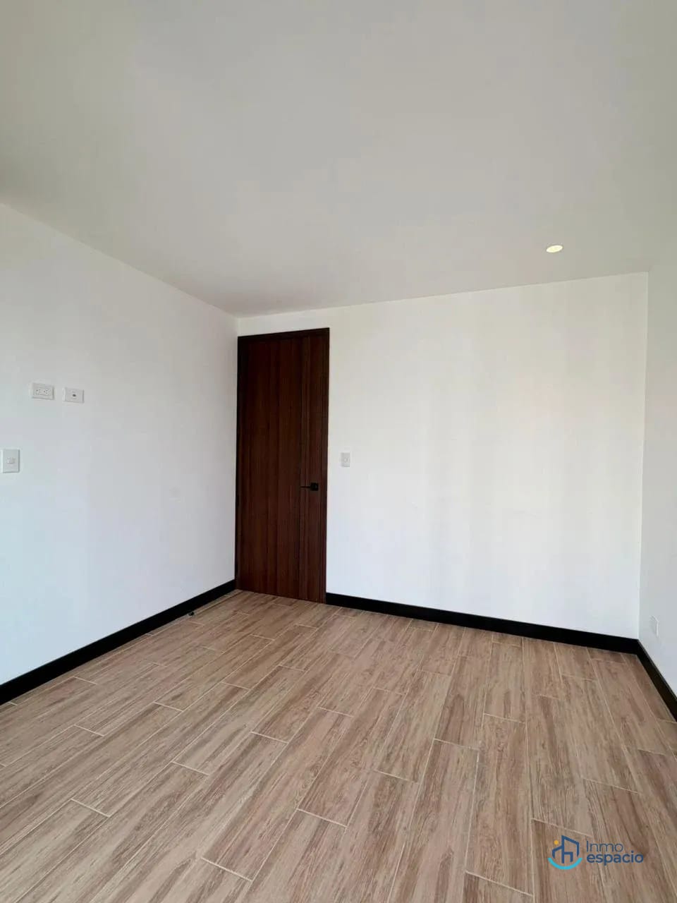 Apartamento en renta en Zona 13 — Apartamento en Alquiler en Zona 13, Guatemala, Ciudad — foto 13 de 14