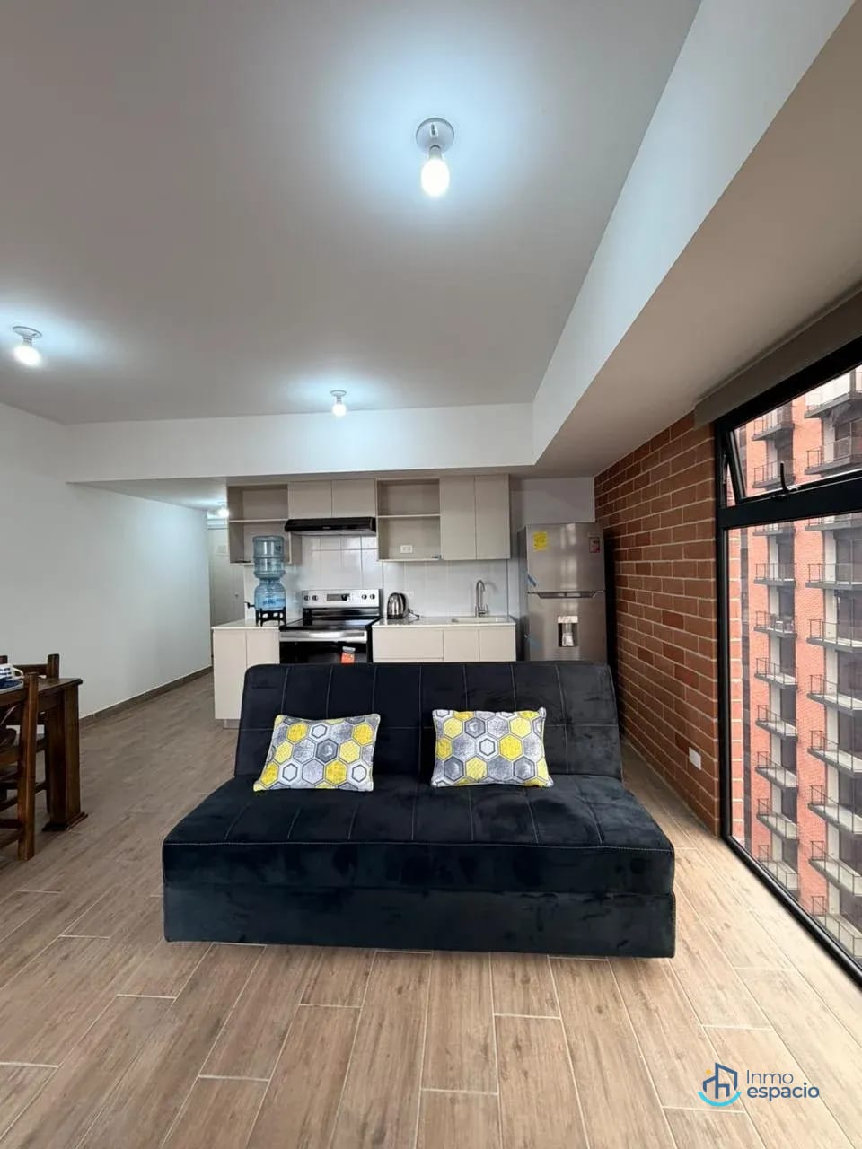 Apartamento en alquiler en Zona 4 — Apartamento en Alquiler en Modra, Zona 4, Guatemala, Ciudad — foto 2 de 11