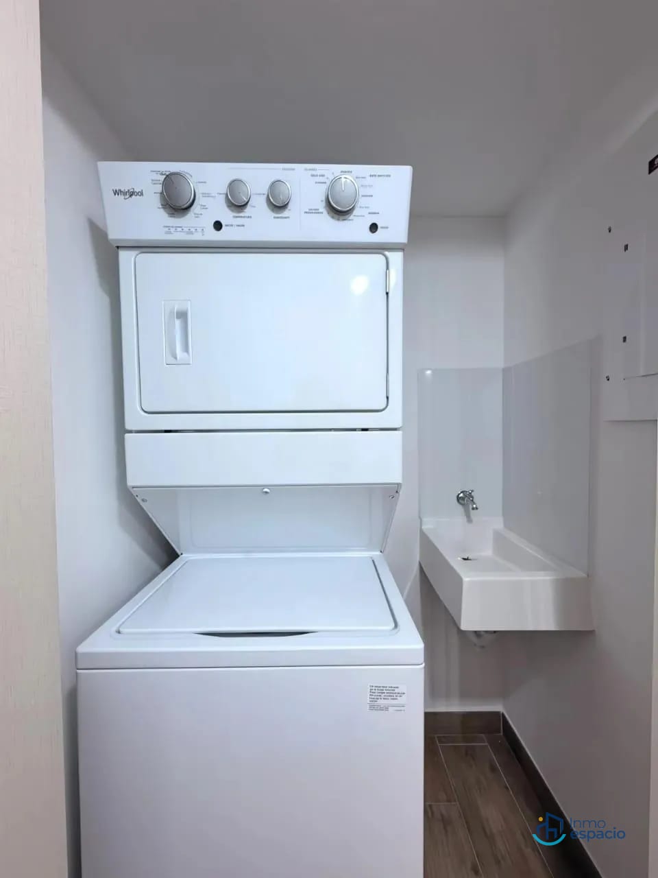 Apartamento en alquiler en Zona 4 — Apartamento en Alquiler en Modra, Zona 4, Guatemala, Ciudad — foto 10 de 11