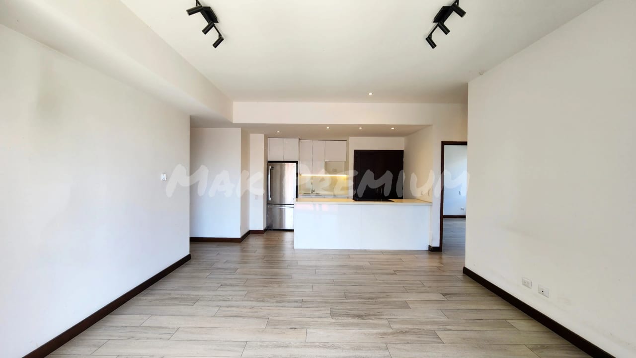 Rento Novus z14 2 hab 2 baños 2 parqueos balcón bodega — Apartamento en Alquiler en Novus, Zona 14, Guatemala, Ciudad — foto 4 de 11