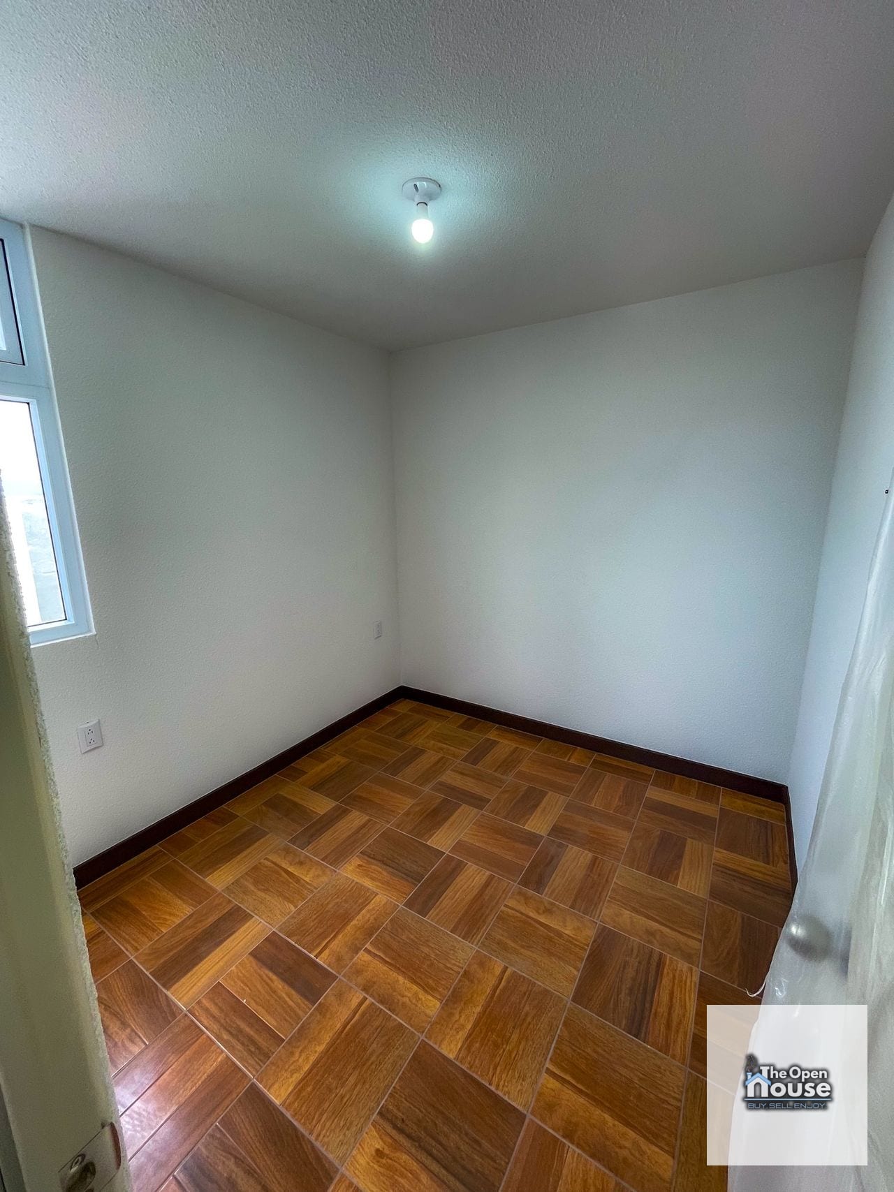 Apartamento en Renta – Torre Norte, Santa Cecilia — Apartamento en Alquiler en Zona 8, Guatemala, Ciudad — foto 12 de 13