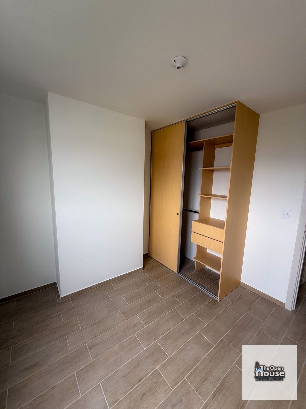 Apartamento en Renta – Andares 12 | Zona 12, Ciudad de Guatemala — Apartamento en Alquiler en Zona 12, Guatemala, Ciudad — foto 12 de 15