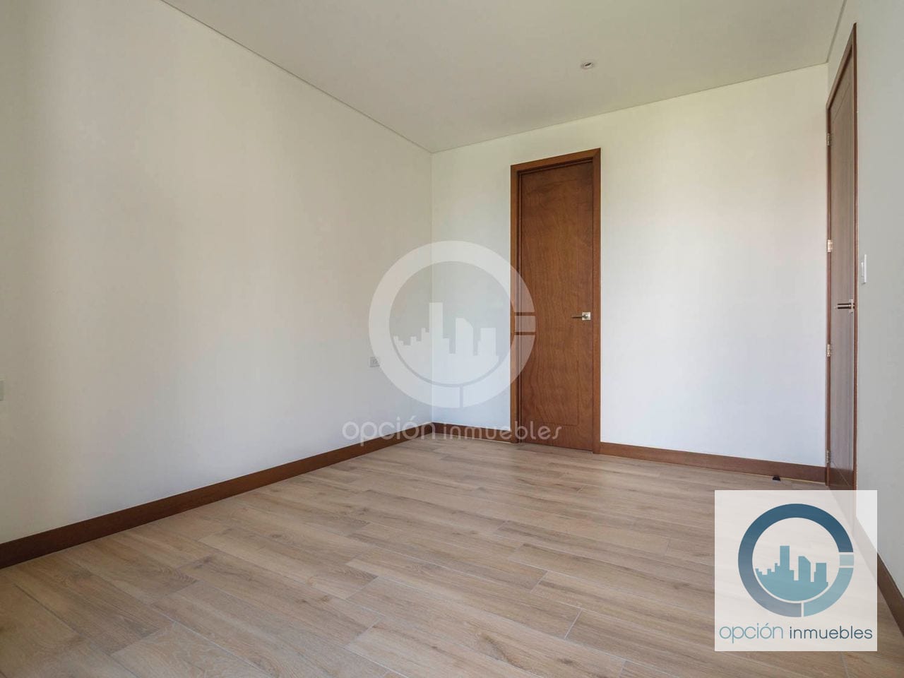 Apartamento de 2 habitaciones en excelente ubicación en Ferré Diez — Apartamento en Venta en Ferré Diez, Zona 10, Guatemala, Ciudad — foto 12 de 16