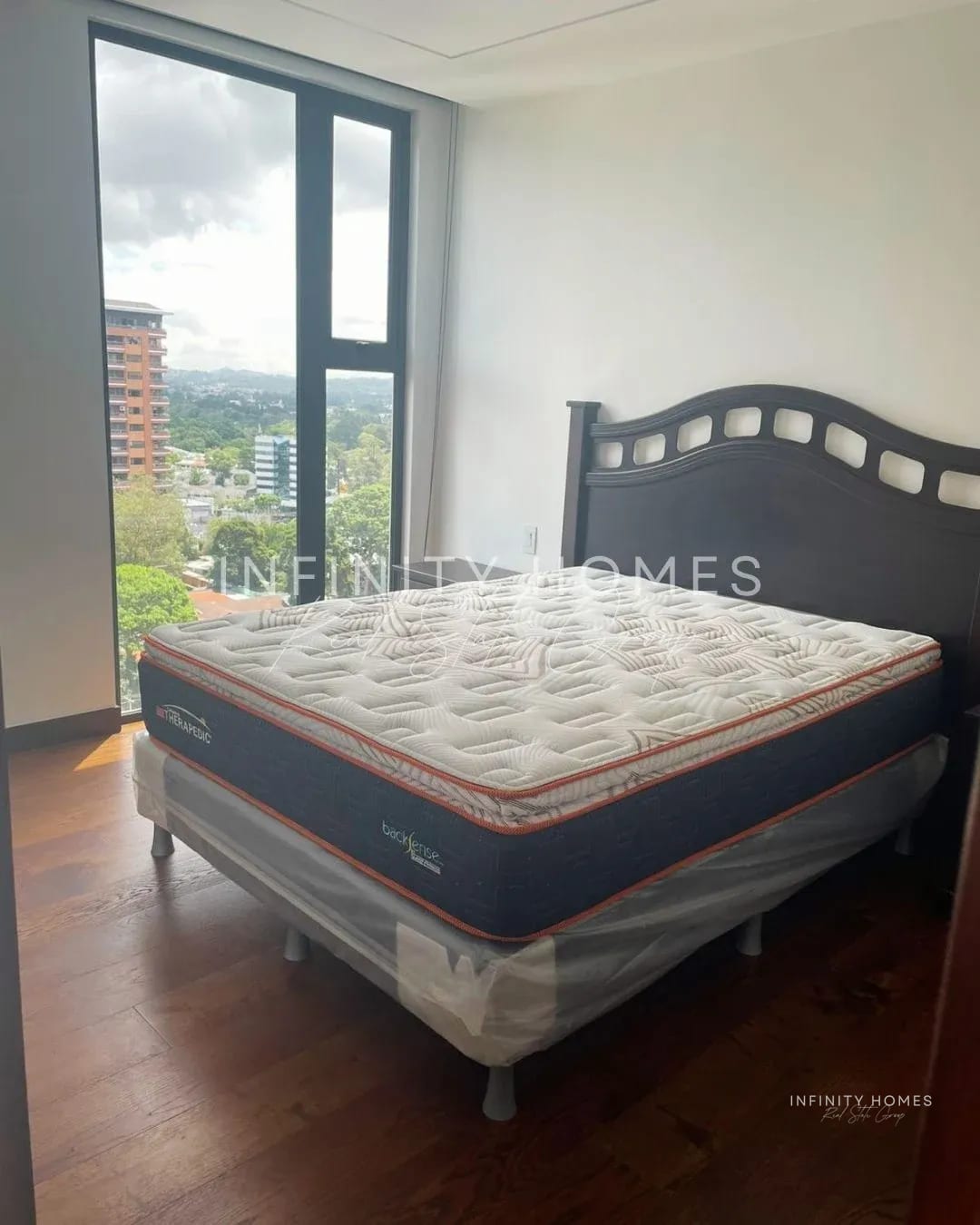 APARTAMENTO EN RENTA Vasanta Residences — Apartamento en Alquiler en Vasanta, Zona 10, Guatemala, Ciudad — foto 12 de 13