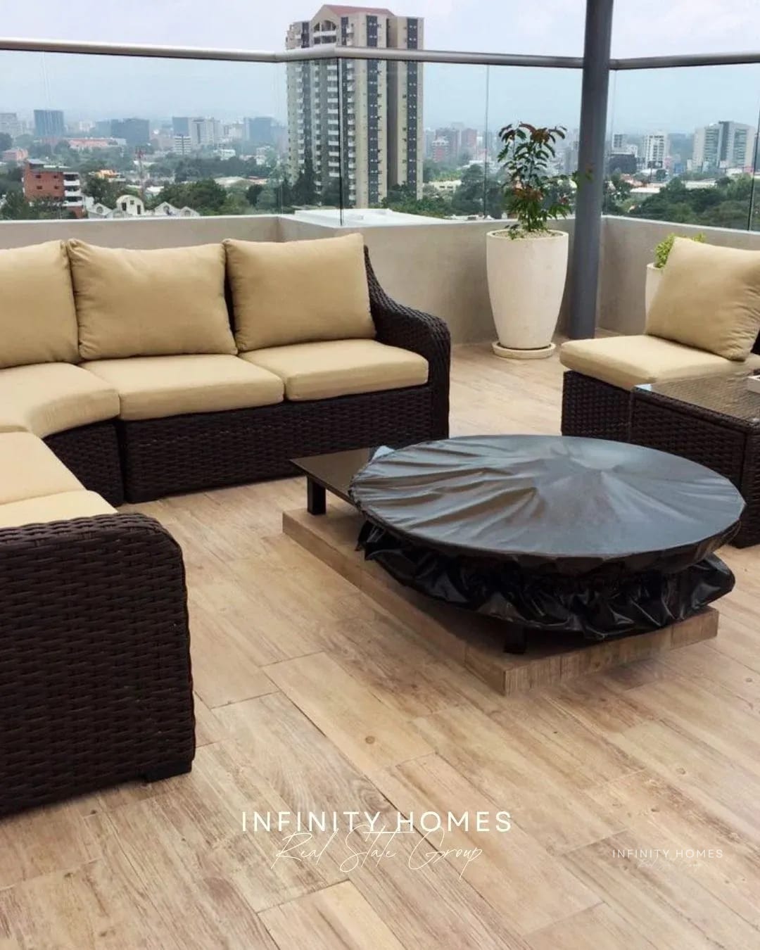 APARTAMENTO EN RENTA Vista Hermosa 2 — NU Zona 15 — Apartamento en Alquiler en Nu, Zona 15, Guatemala, Ciudad — foto 1 de 9
