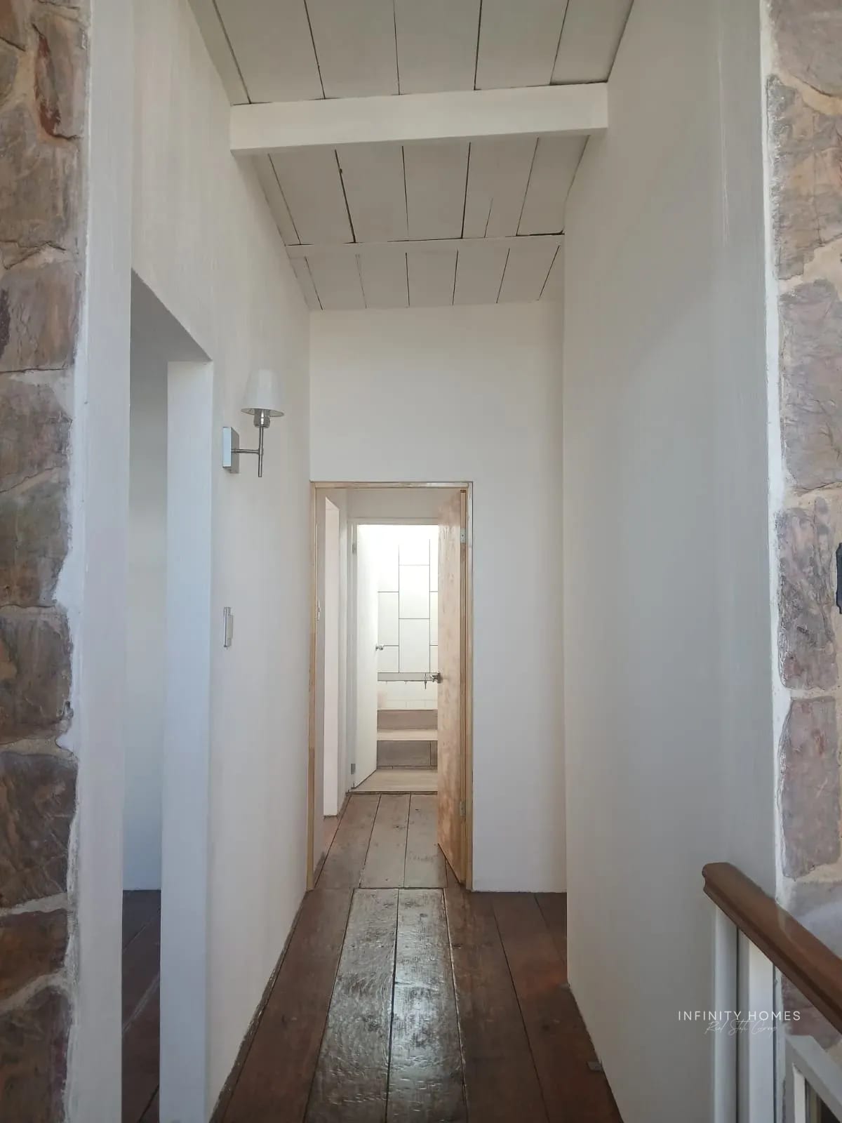 Habitación Amplia en Renta - Zona 3 de Mixco — Apartamento en Alquiler en Lomas del Rodeo, Zona 3 Mixco, Guatemala, Ciudad — foto 3 de 3
