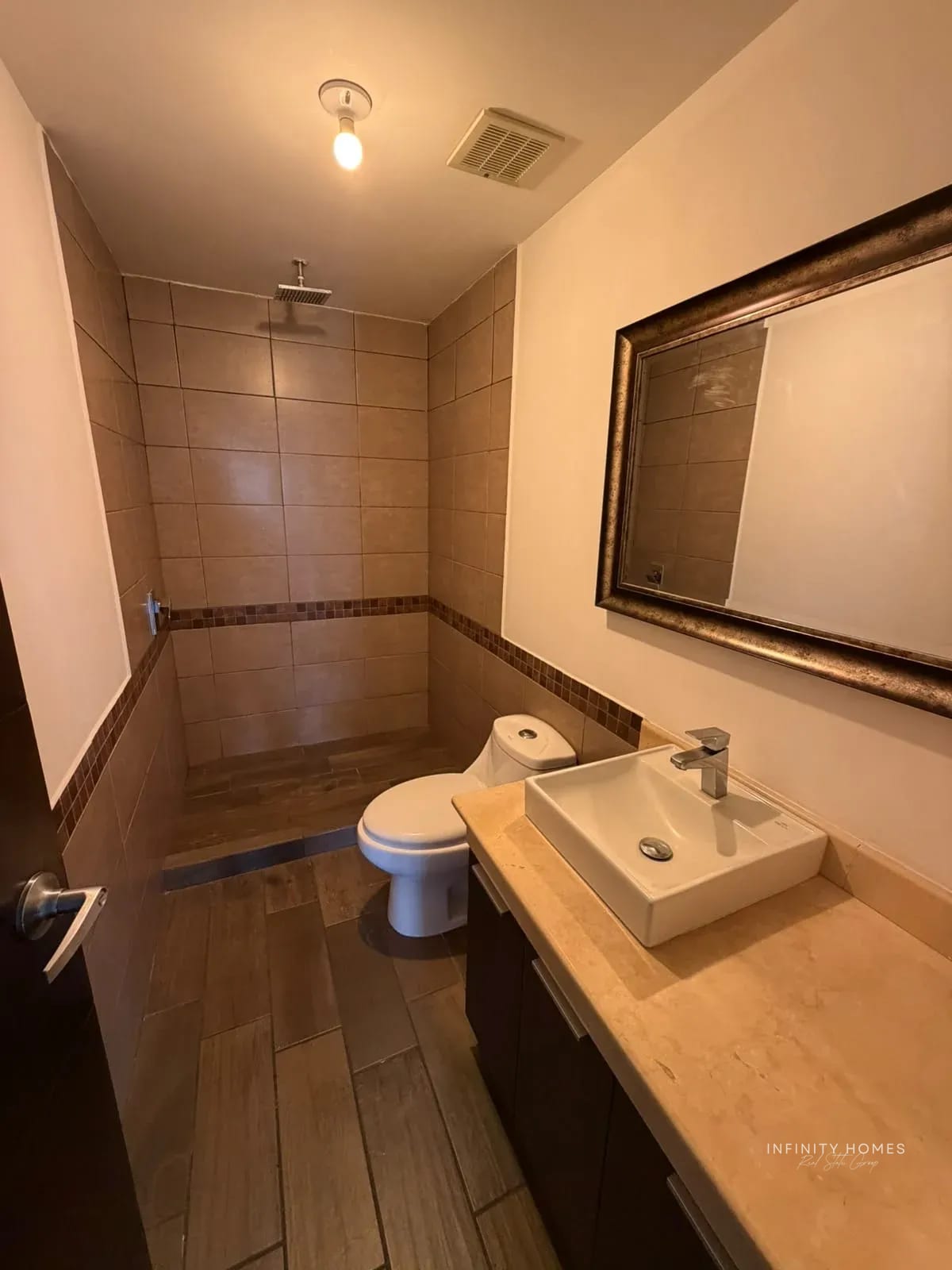 Apartamento en Renta Edificio Verona — Zona 10 — Apartamento en Alquiler en Verona, Zona 10, Guatemala, Ciudad — foto 10 de 11