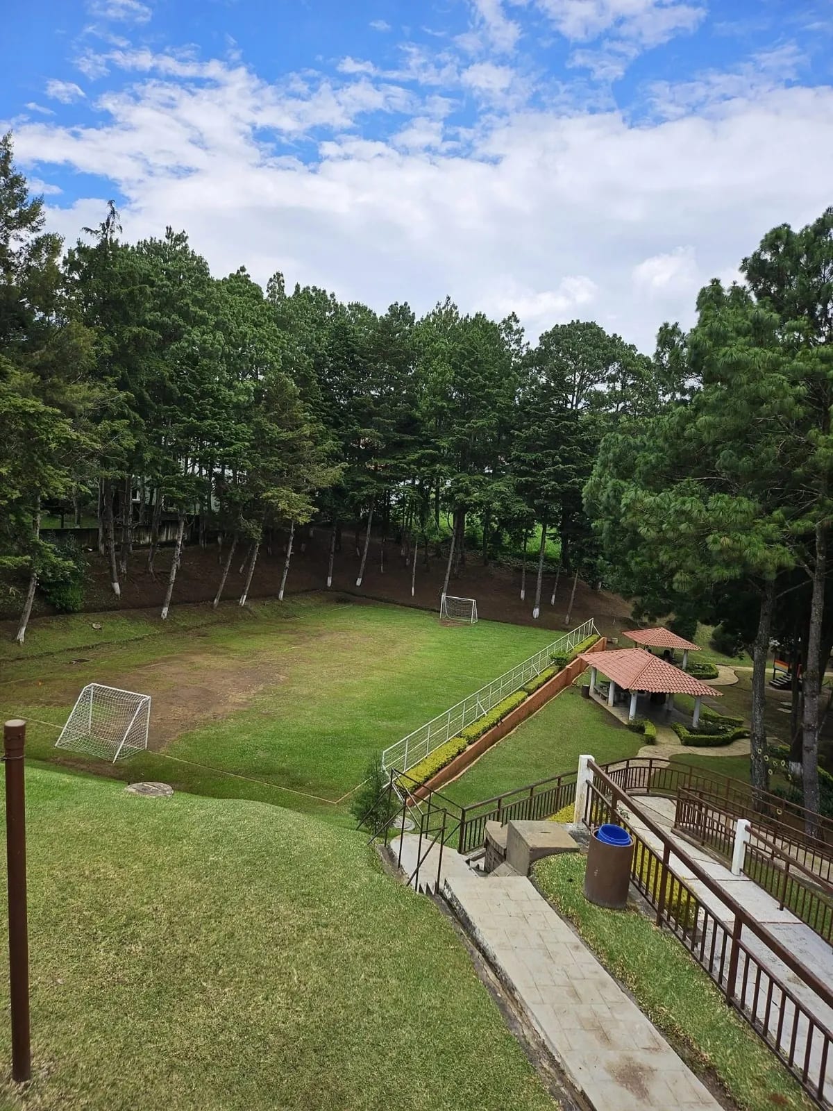 CONDOMINIO MONTECRISTO CLUB, FRENTE A C.C. EL ENCUENTRO SAN JOSE PINULA, SE VENDE HERMOSA CASA DE UN NIVEL, AMBIENTES GRANDES. — Apartamento en Venta en San José Pinula, Guatemala, Ciudad — foto 15 de 17
