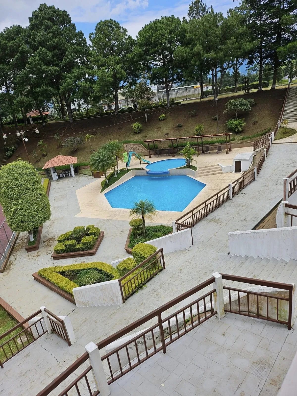 CONDOMINIO MONTECRISTO CLUB, FRENTE A C.C. EL ENCUENTRO SAN JOSE PINULA, SE VENDE HERMOSA CASA DE UN NIVEL, AMBIENTES GRANDES. — Apartamento en Venta en San José Pinula, Guatemala, Ciudad — foto 16 de 17