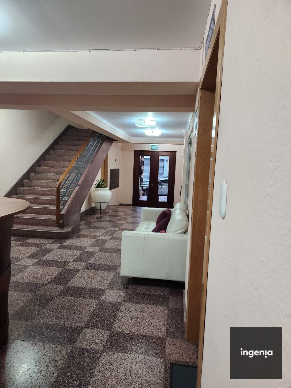 🏢✨ ¡Tu nuevo hogar te espera en el corazón de la 6ta. Avenida en zona 1 ! ✨🏢 - 3