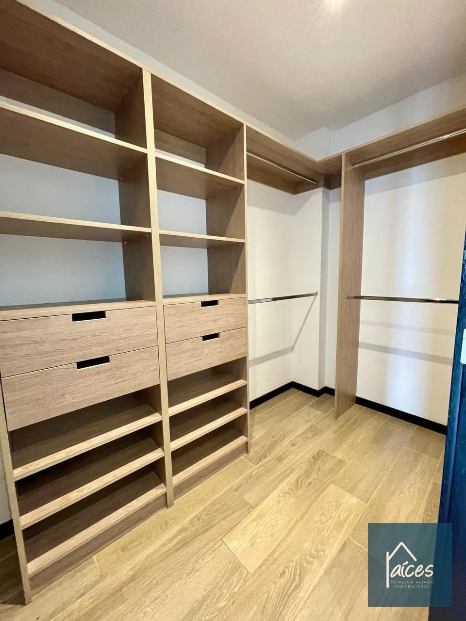 Apartamento en Venta en Edificio Borghetto VH1 en nivel medio bajo *20 - 3
