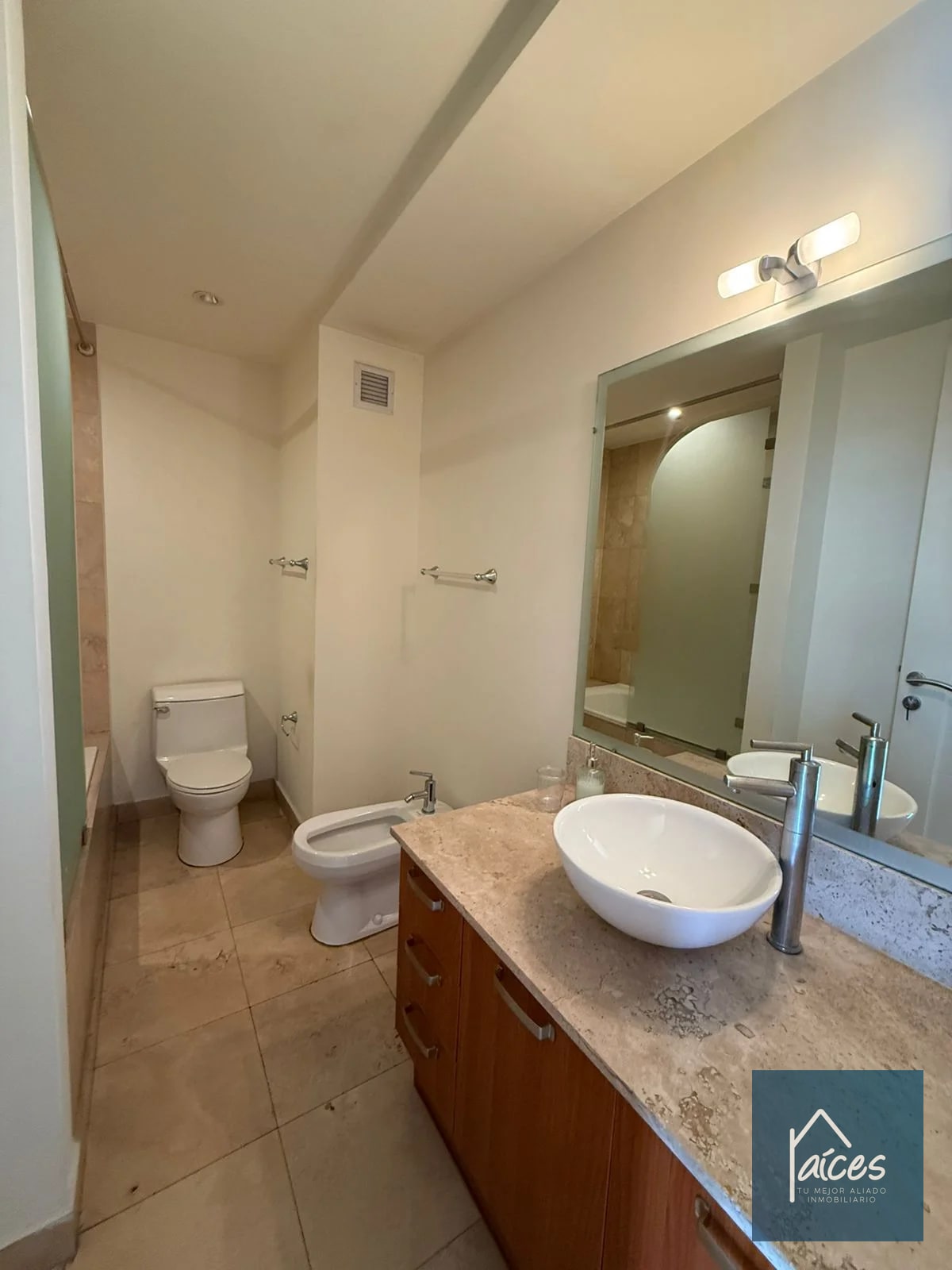 Apartamento en renta ATRIUM Zona 10 (D) - 10