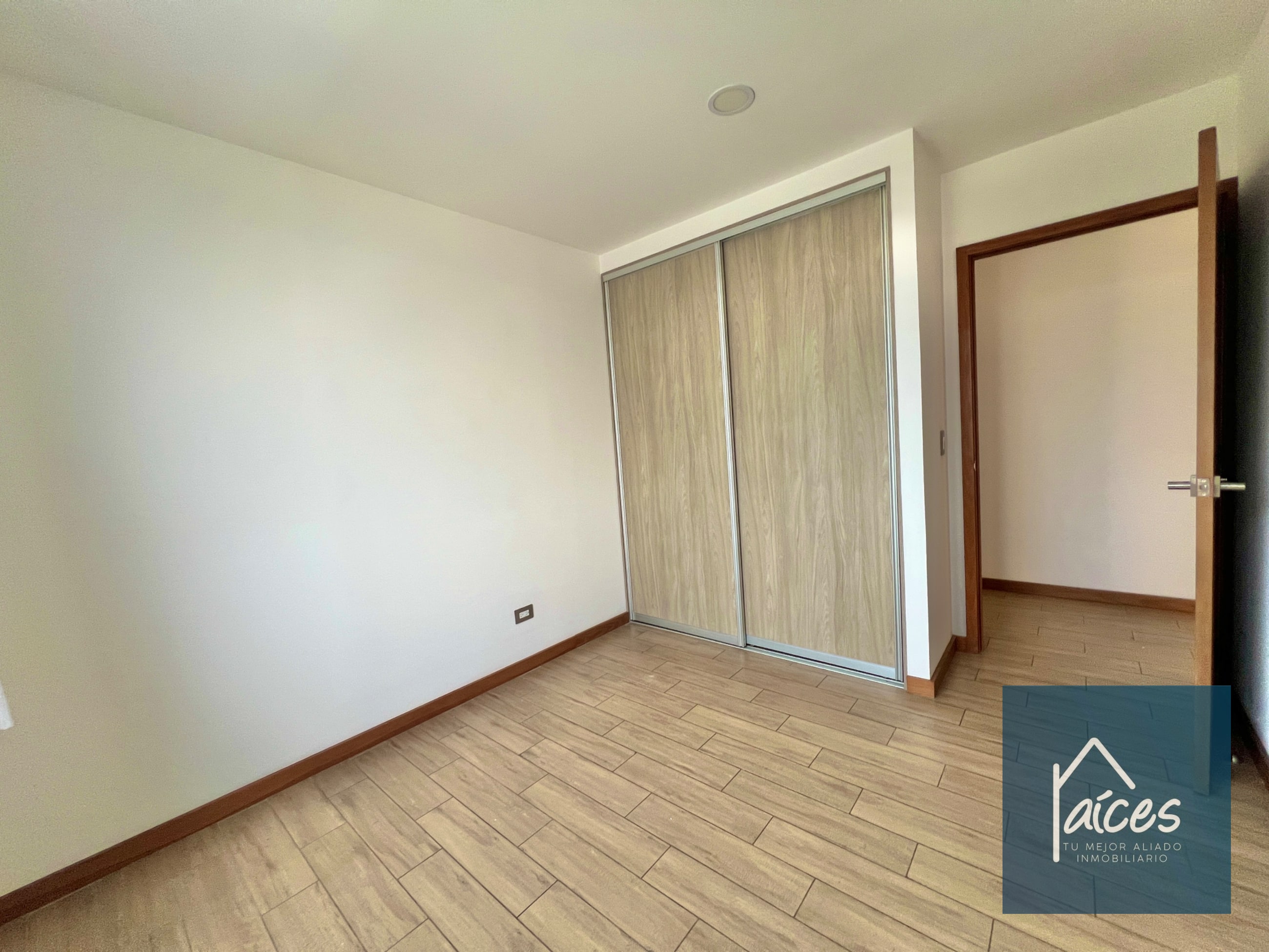 Apartamento en Renta ELEVA VH2 Zona 15 (*20) - 16