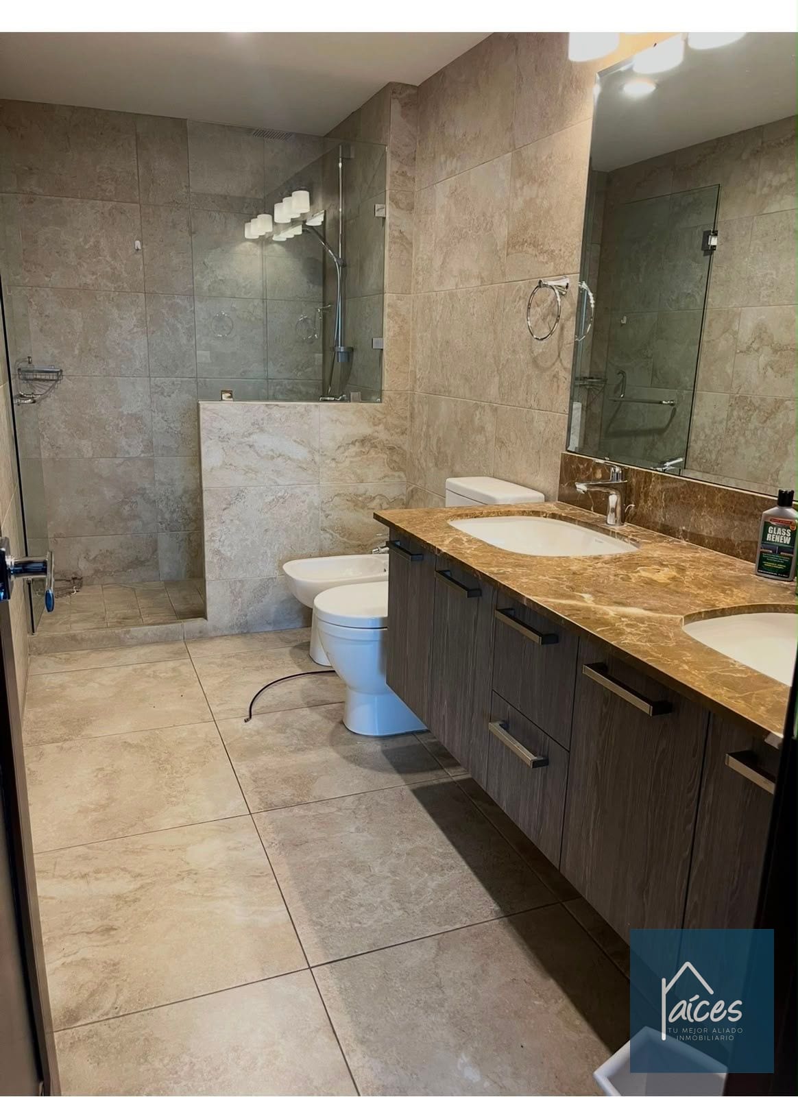 Apartamento en renta SANTA SOFÍA Zona 10 (*20) — Apartamento en Alquiler en Santa Sofía, Zona 10, Guatemala, Ciudad — foto 6 de 12