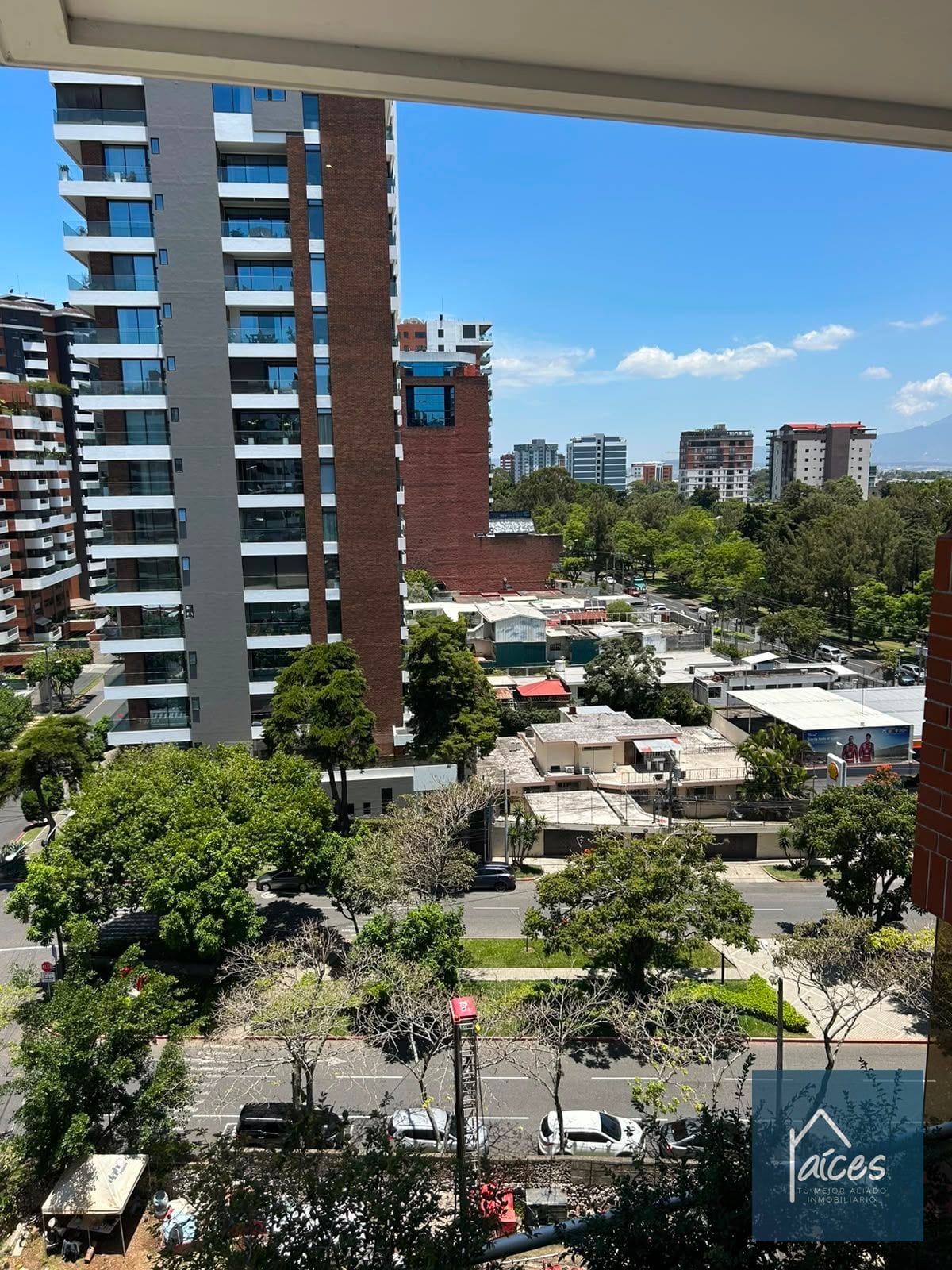 Apartamento en venta GAUDI Zona 14 (D) - Image 3