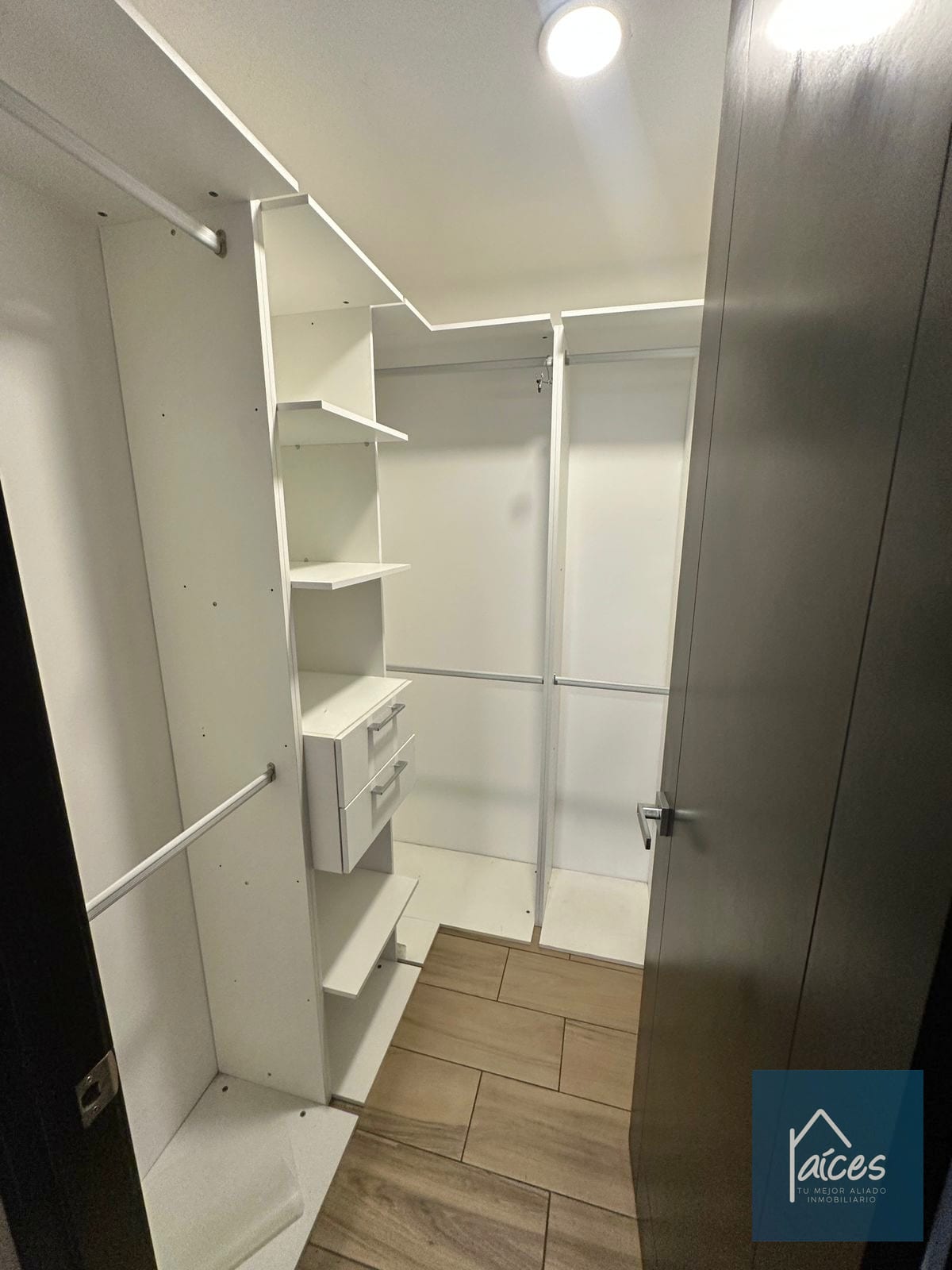Apartamento en Venta CASSIA, VISTA HERMOSA 1 Zona 15 (*20) — Apartamento en Venta en Cassia, Zona 15, Guatemala, Ciudad — foto 8 de 11