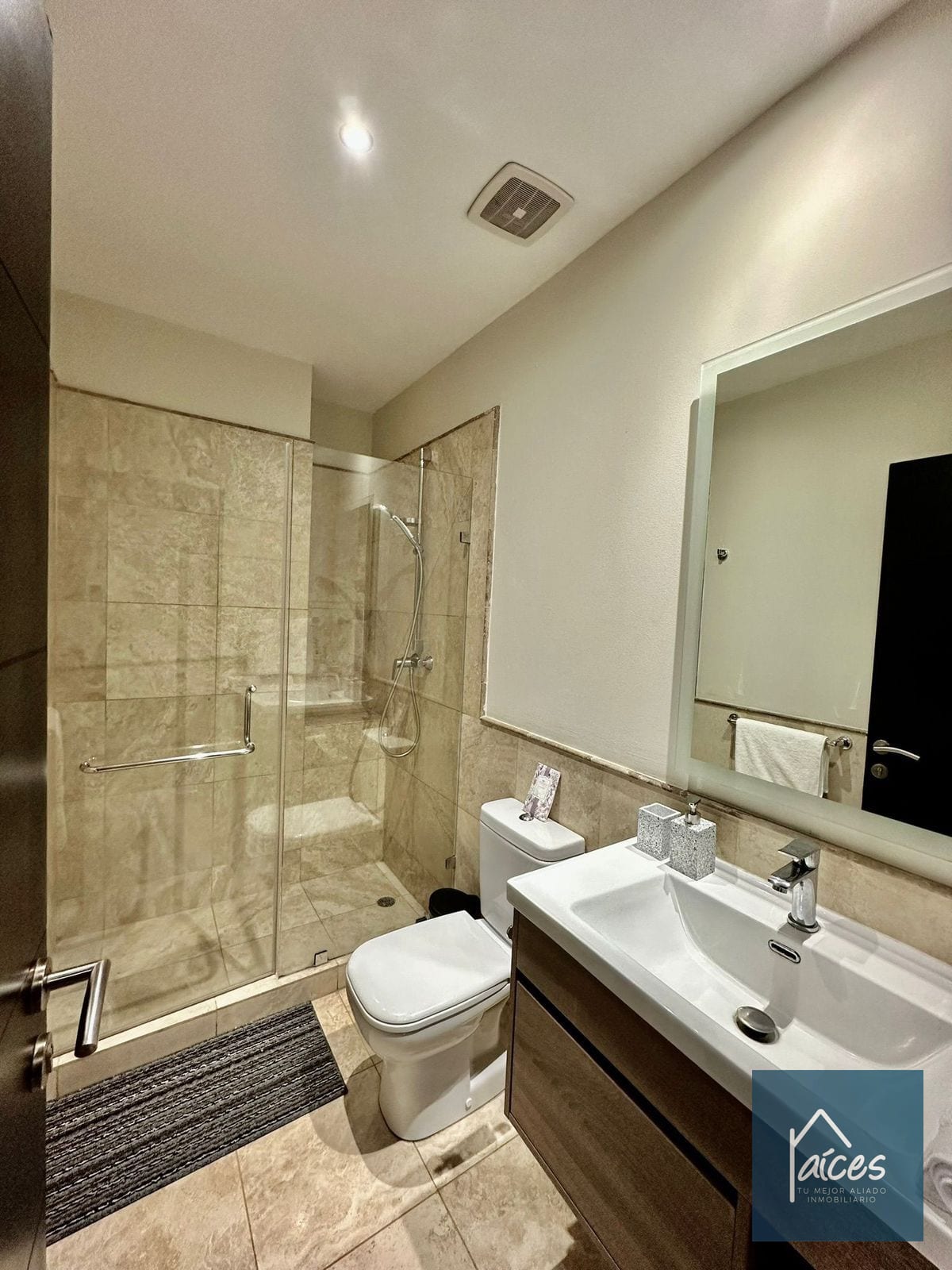 Apartamento en venta TARRAGONA Zona 15 (*20) — Apartamento en Venta en Tarragona, Zona 15, Guatemala, Ciudad — foto 12 de 17