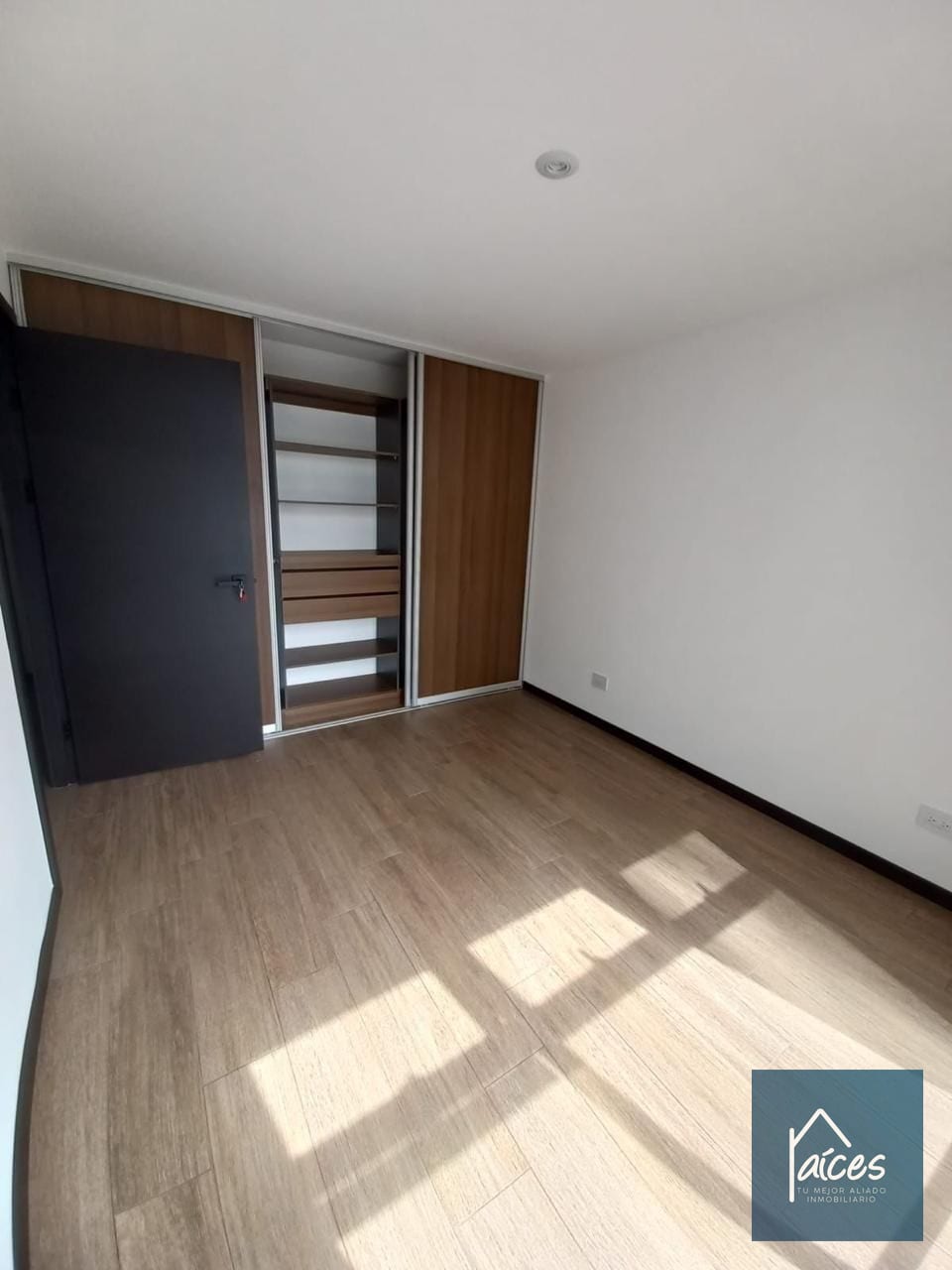 Apartamento en venta IQ10 Zona 10 (D) — Apartamento en Venta en IQ10, Zona 10, Guatemala, Ciudad — foto 9 de 16