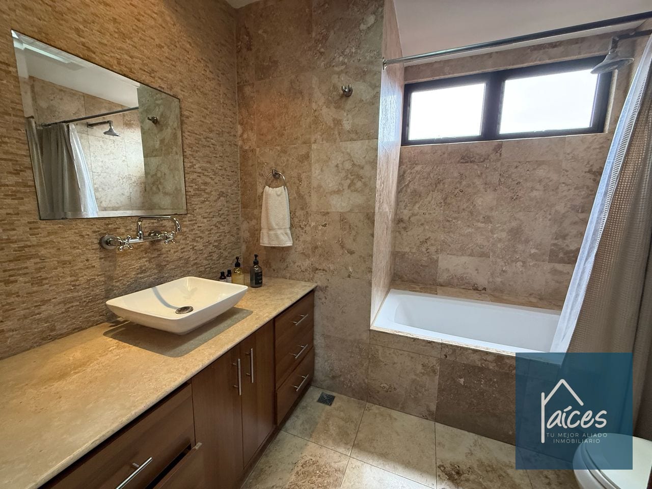 Apartamento en venta MIRAFIORI Zona 10 (D) — Apartamento en Venta en Mirafiori, Zona 10, Guatemala, Ciudad — foto 8 de 17