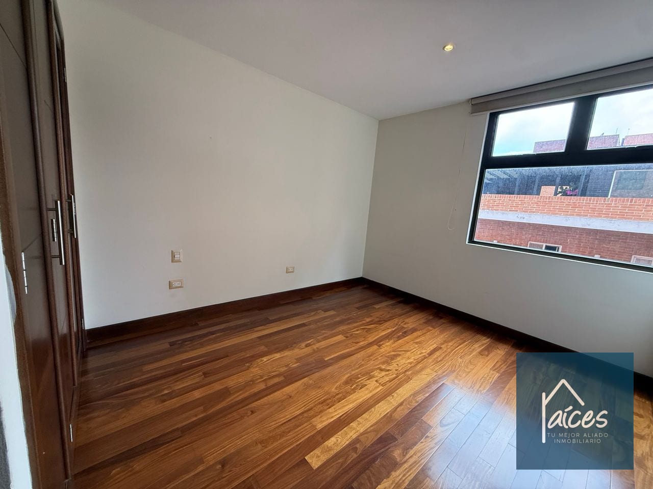 Apartamento en venta MIRAFIORI Zona 10 (D) — Apartamento en Venta en Mirafiori, Zona 10, Guatemala, Ciudad — foto 11 de 17