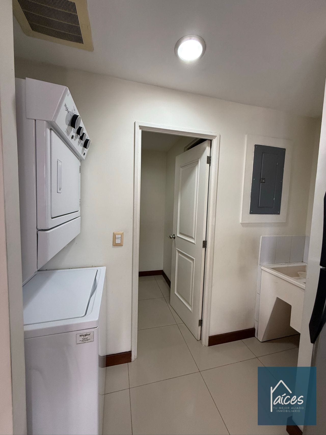 Apartamento en venta MIRAFIORI Zona 10 (D) — Apartamento en Venta en Mirafiori, Zona 10, Guatemala, Ciudad — foto 13 de 17
