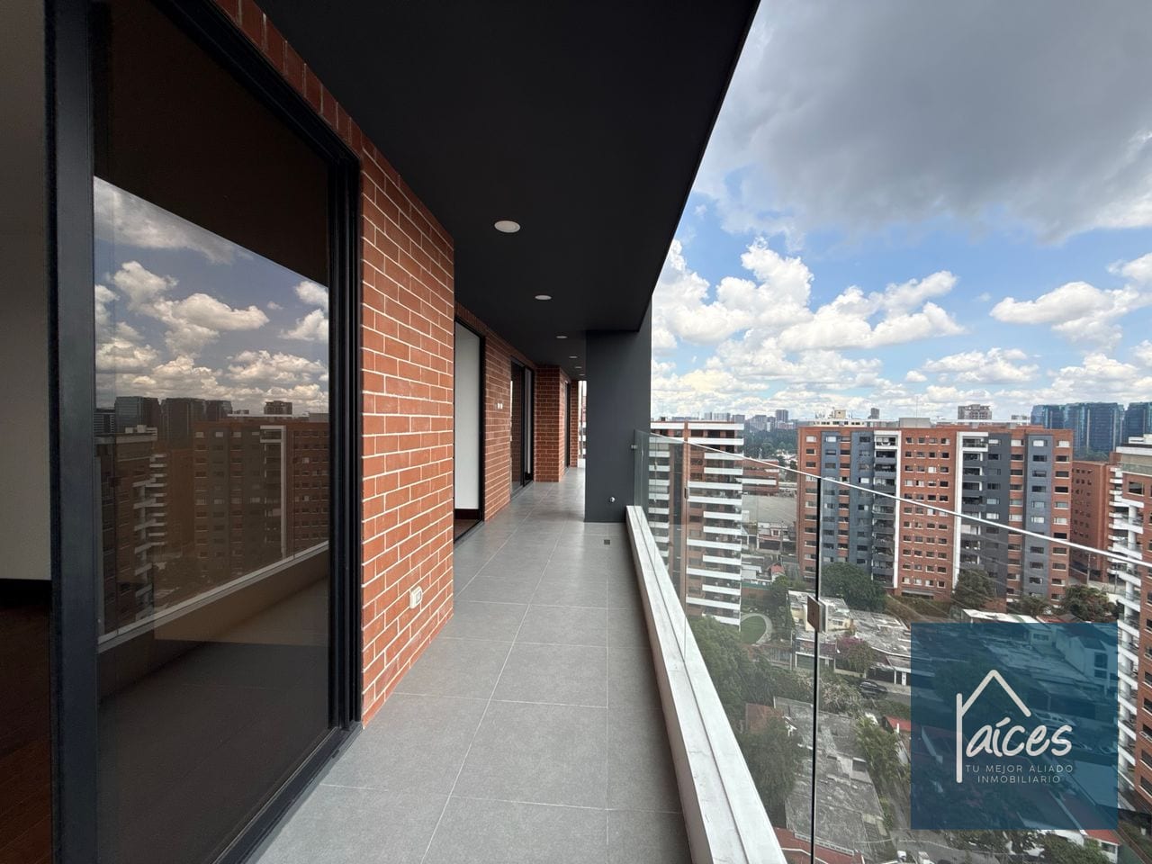 Apartamento en venta VISTANA Zona 14 (D) — Apartamento en Venta en Vistana, Zona 14, Guatemala, Ciudad — foto 4 de 17