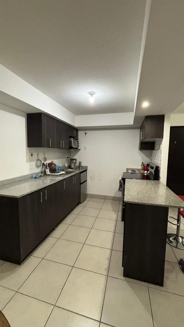 Apartamento en Venta Condominio Alegría (Amueblado) Condado El Naranjo. Alameda Norte — Apartamento en Venta en Condado Naranjo, Zona 4 Mixco, Guatemala, Ciudad — foto 5 de 13